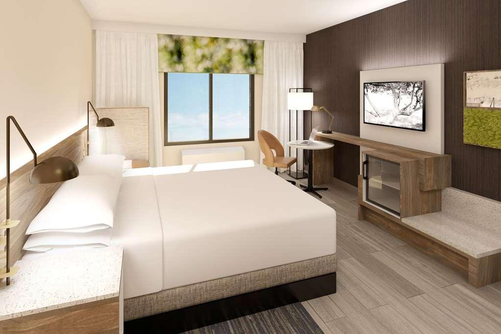 Wyndham Garden Orlando Airport Hotel Room photo
